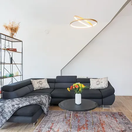 Dreamstay Traum Penthouse Goeggingen *